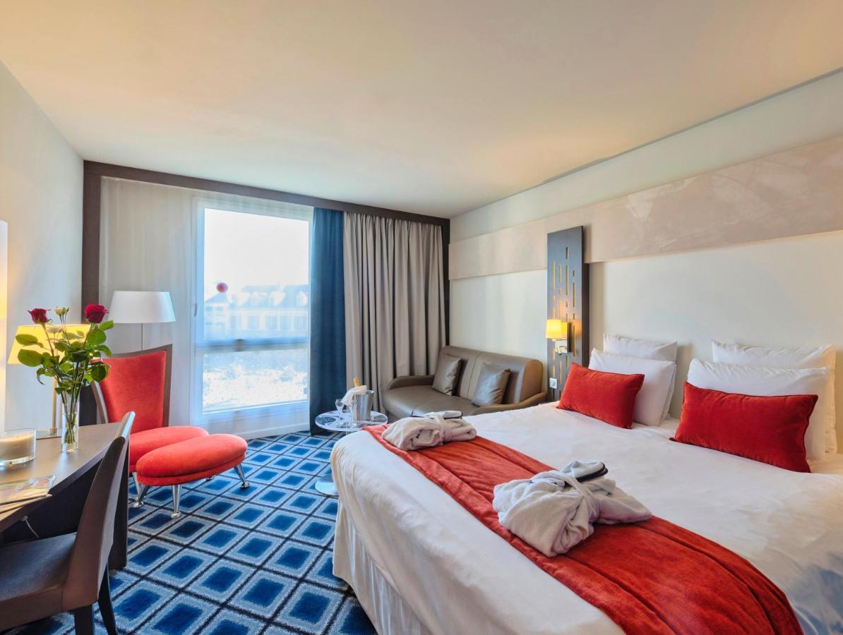 Mercure Chartres Cathedrale Екстер'єр фото