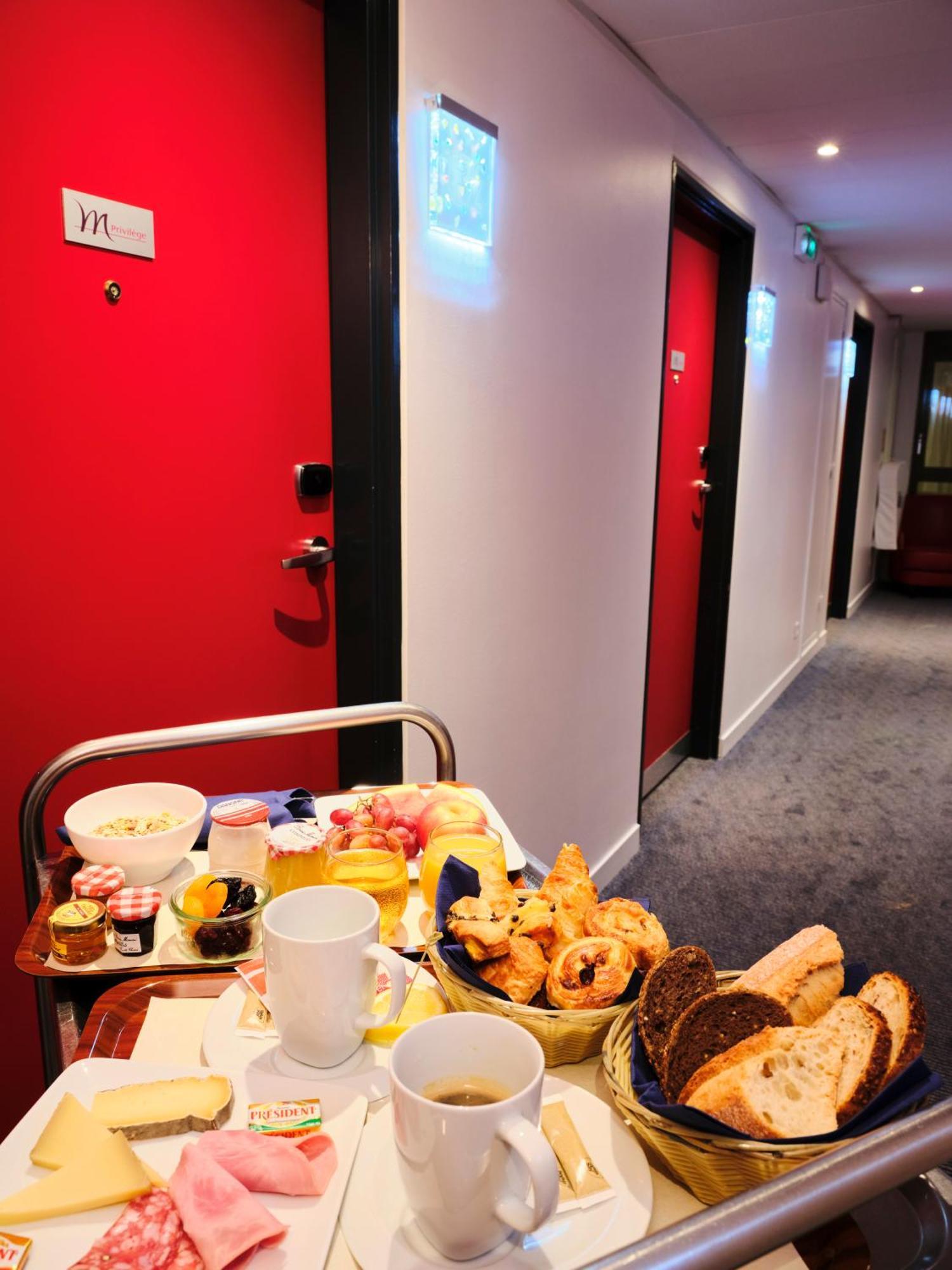 Mercure Chartres Cathedrale Екстер'єр фото